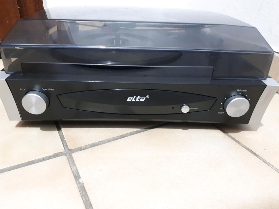 ELta 2950 Stereo-Plattenspieler mit Lautsprechern Netzbe in Konz