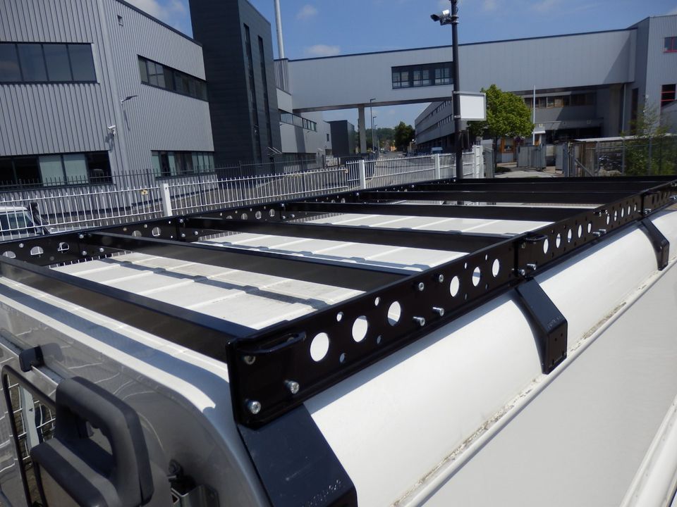 Neuer Dachträger für Land Rover Defender 110, roof rack in Bergisch Gladbach