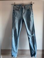 Enge Jeans in Hellblau Bayern - Peißenberg Vorschau