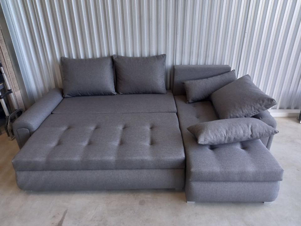 Ecksofa mit Schlaffunktion, Bettkasten NEU!!! R, L in Regensburg