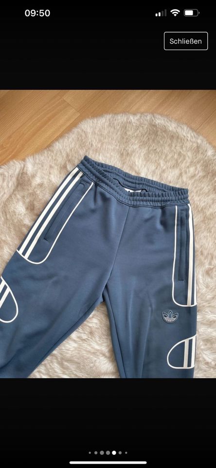 Adidas Jogginghose in Gr.XS , noch im Store Aktuell in Bad Segeberg