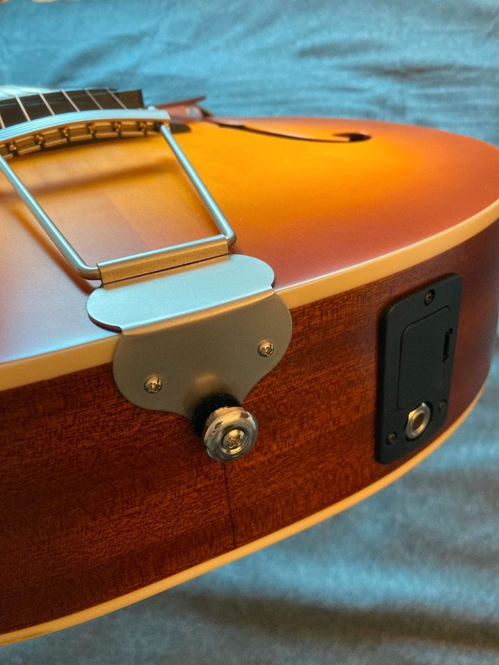 Epiphone Masterbilt Century Olympic Gitarre Jazz Blues mit Pickup in Saarbrücken