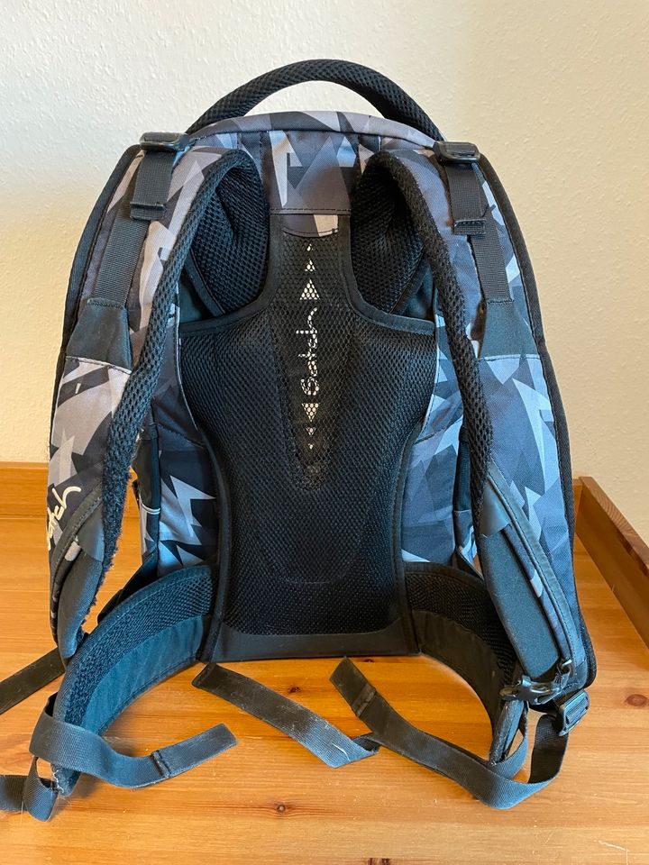 Schulrucksack ranzen von Satch schwarz/grau top in Großenkneten