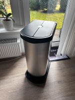 großer Mülleimer / Treteimer 2x 50L Nordrhein-Westfalen - Kreuztal Vorschau