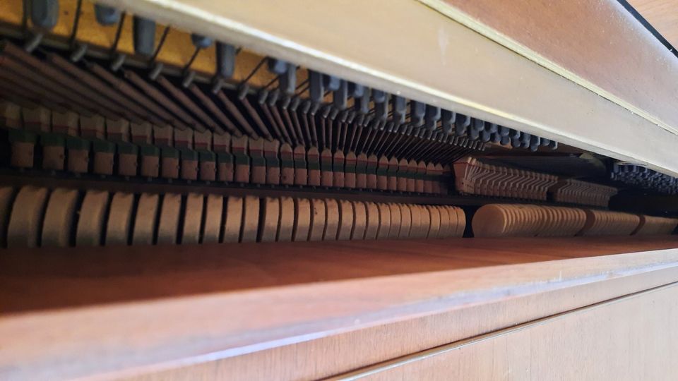Klavier (Kompaktklavier) in Ingolstadt