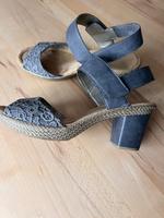 Hellblaue Sandalette Baden-Württemberg - Eichstetten am Kaiserstuhl Vorschau