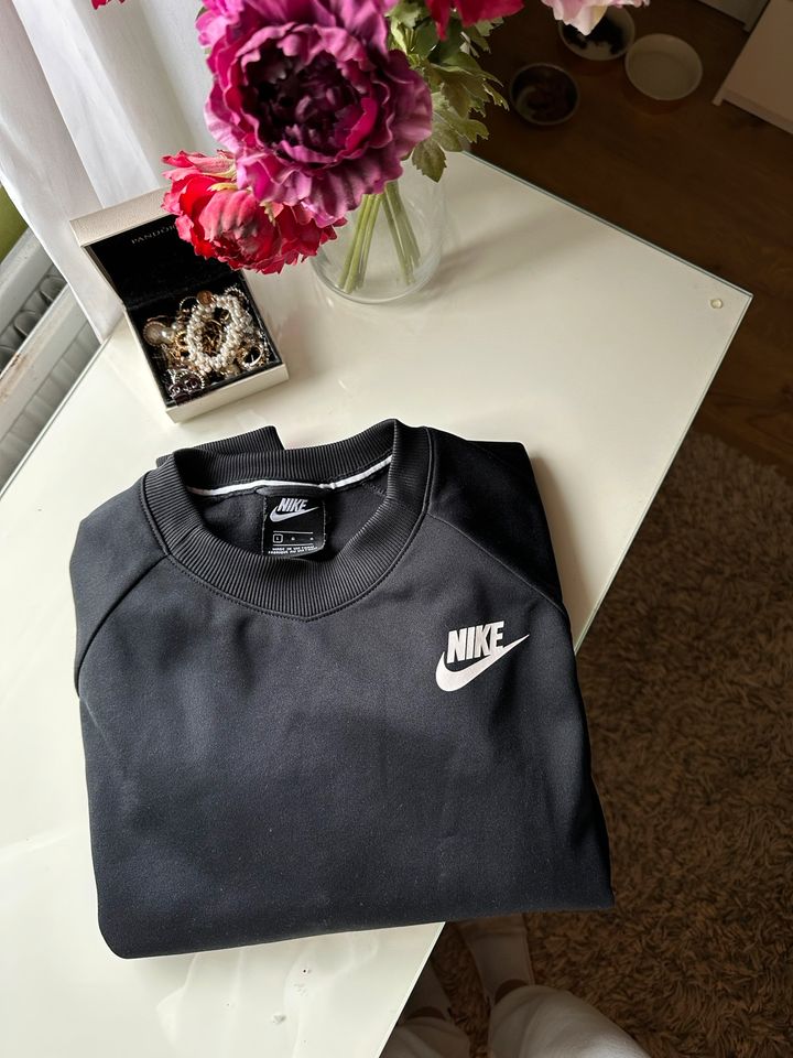 Nike Sweatshirt schwarz in Dortmund