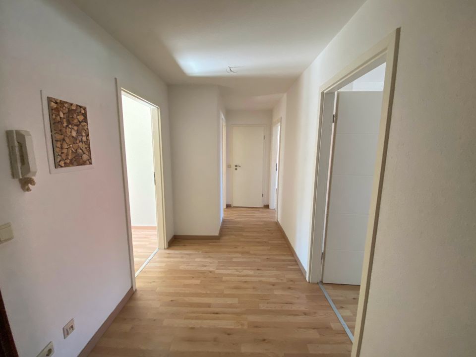 Ihr persönliches Refugium: 3-Zimmer-Wohnung mit Balkon und Einbauküche in Leipzig-Kleinzschocher in Leipzig