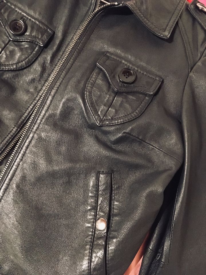 H&M Divided Lederjacke Blouson Rockabilly Echt Leder Jacke 34 XS in Mandelbachtal