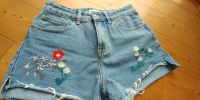 Süße Jeans Shorts mit Blumen Baden-Württemberg - Staufen im Breisgau Vorschau