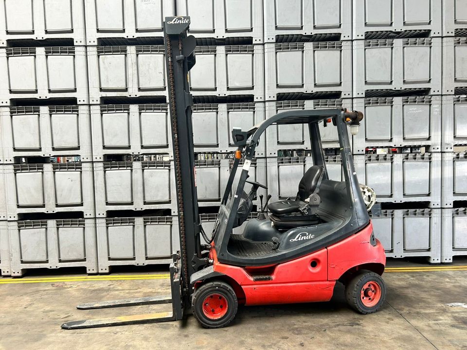 LINDE H 18 T-03, Bj. 2013, 6446 Bts., Standard, Gasantrieb in Kitzingen