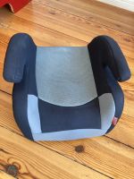 Sitzerhöhung Auto Kindersitz grau gut erhalten Bezug waschbar Berlin - Steglitz Vorschau