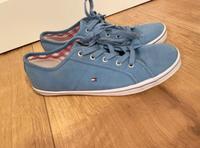 Tommy Hilfiger Schuhe Gr. 38 Nordrhein-Westfalen - Velbert Vorschau