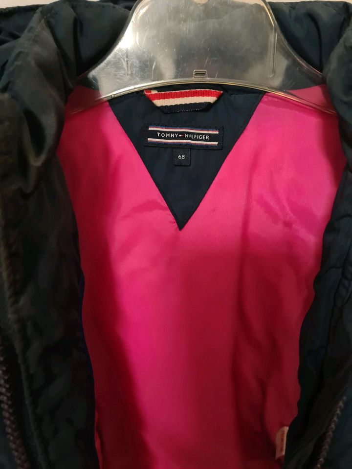 Tommy Hilfiger Winterjacke /-mantel Gr. 68 in Osnabrück