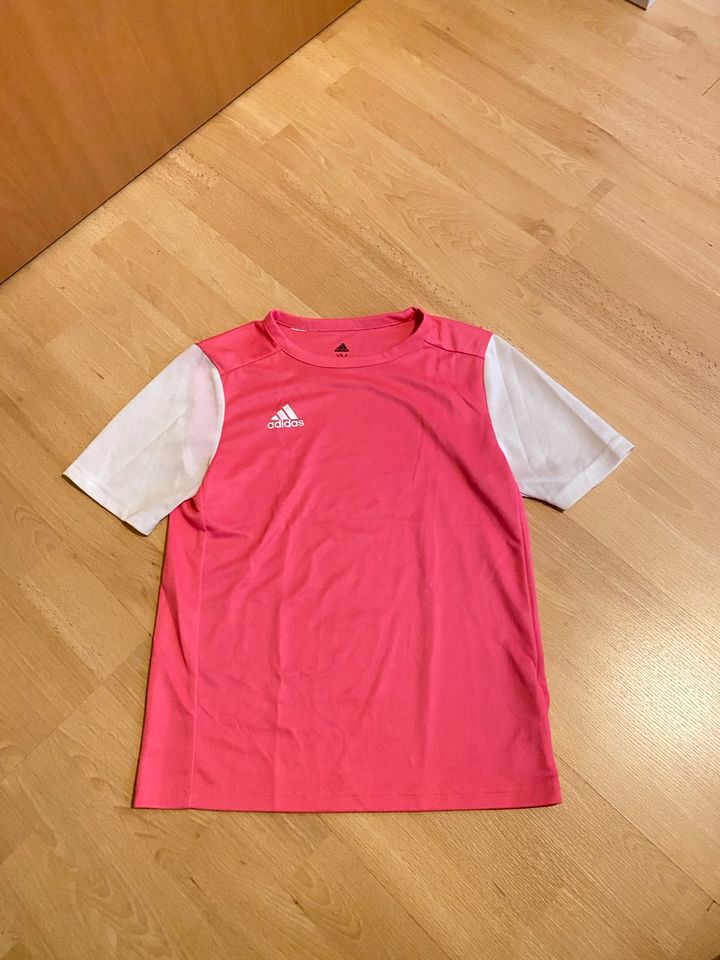 Adidas Sport T-Shirt Mädchen Neon pink Gr. 152 in Berlin