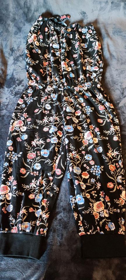 Kidsworld Mädchen Jumpsuit Jumper Gr 182 Top Zustand in Wolfsburg