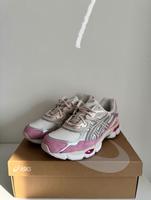 Pinke Asics Nyc Duisburg - Duisburg-Mitte Vorschau