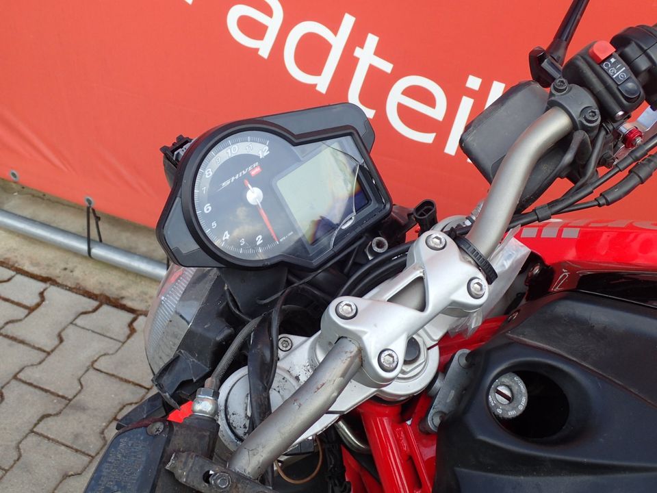 Aprilia Shiver 750 ABS Unfallschaden in Mantel