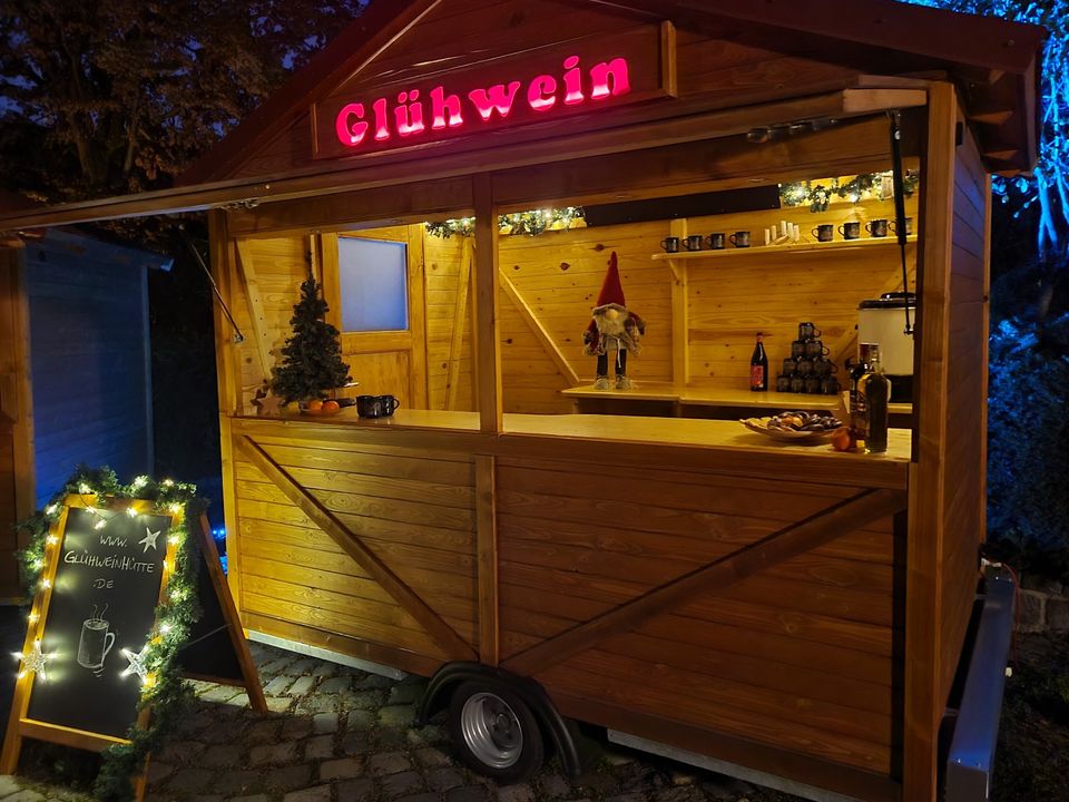 Glühweinhütte/ Mobiler Verkaufsstand/ Weihnachtsfeier in München