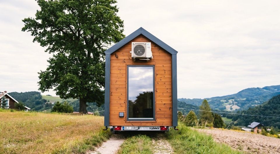 Modern-houses.eu Tiny Haus JOY aus Rädern Wohnanhänger Mobilhaus in Hannover