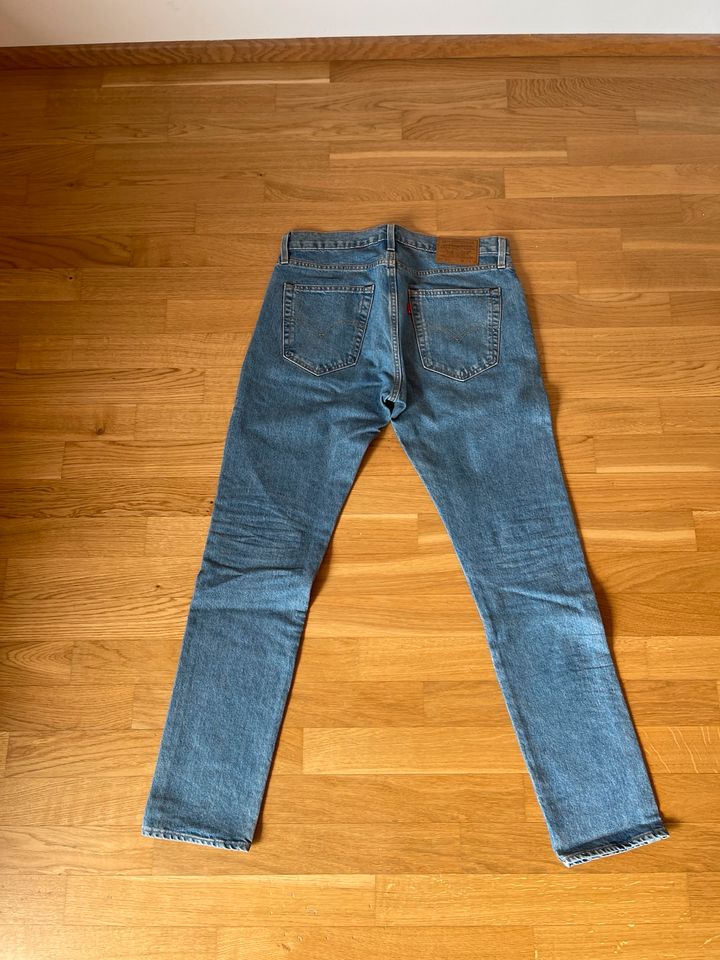 NEUE Levi‘s Jeans 512 W33 L34 Levis Herrenjeans Größe 33 Länge 34 in Biberach an der Riß