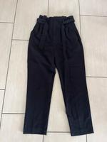 Stoffhose Hose schwarz h und m Größe 36 schick Einschulung sale Niedersachsen - Wunstorf Vorschau