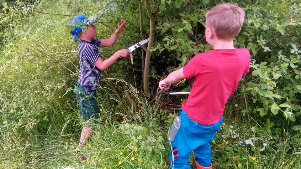 Jahreskurs für Kinder auf dem Bauernhof, Schwerpunkt Naturschutz in Gummersbach