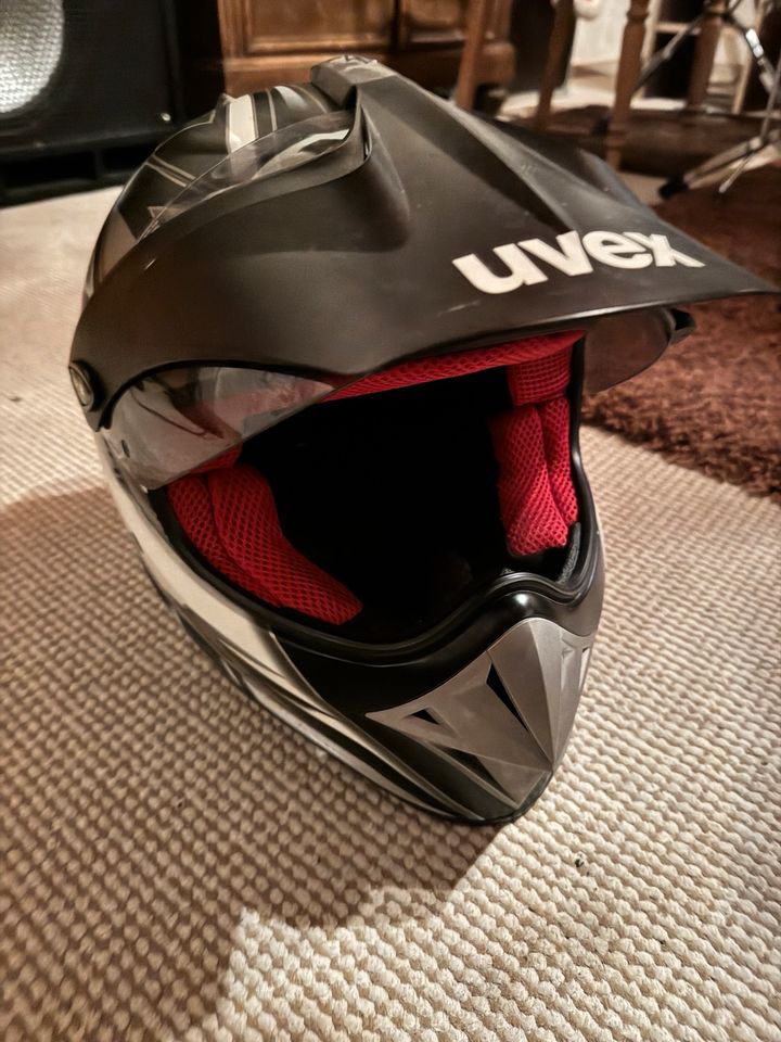 Motorradhelm Supermoto UVEX in Sommerach