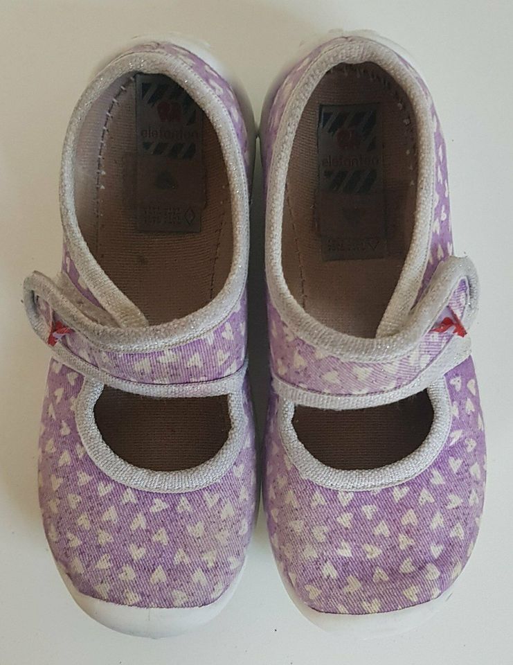 Elefanten ❤ Schöne lila Hausschuhe - Gr 26 - Schuhe - Mädchen in Dresden