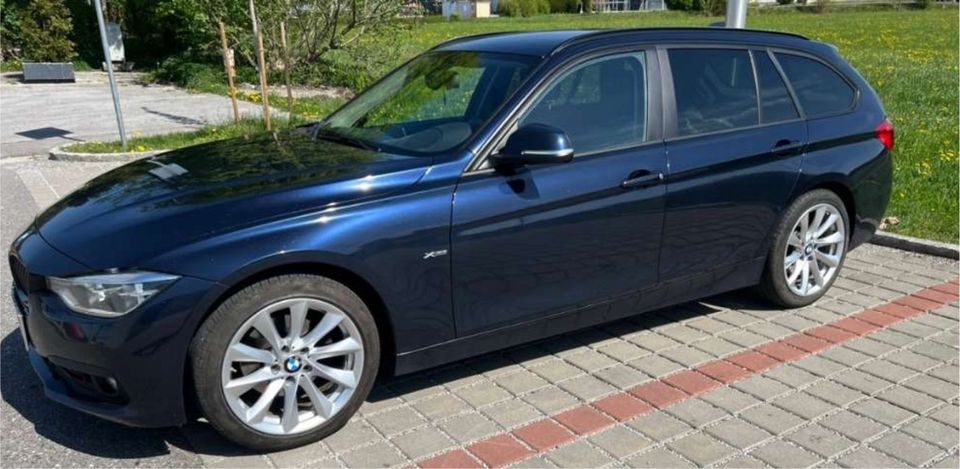 BMW 3er-Reihe 320xd LCI TOP Ausstattung in Freilassing