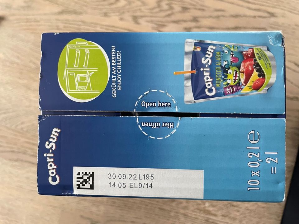 Capri Sonne Plastik Strohhalme in Mering