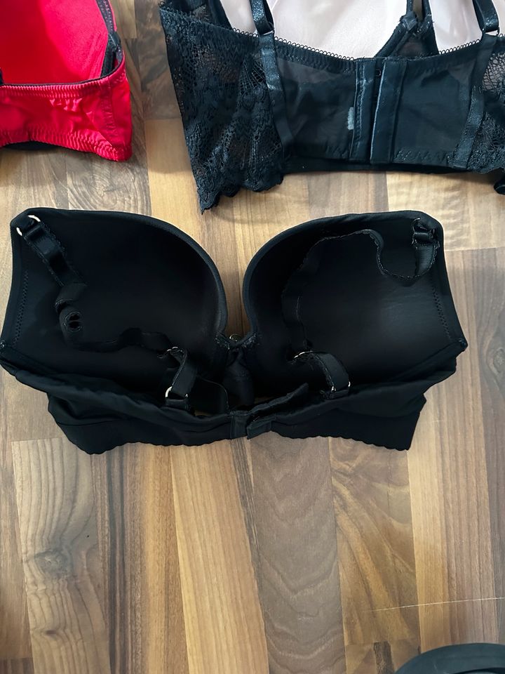 H&M Push Up Paket Gr. 80C in Kassel