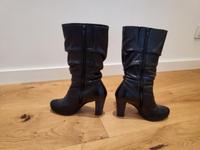 Högl Stiefel Leder 39 5,5 Damen hoher Absatz schwarz Dresden - Blasewitz Vorschau