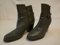 Stiefeletten*grau*42*neuwertig Essen - Essen-West Vorschau
