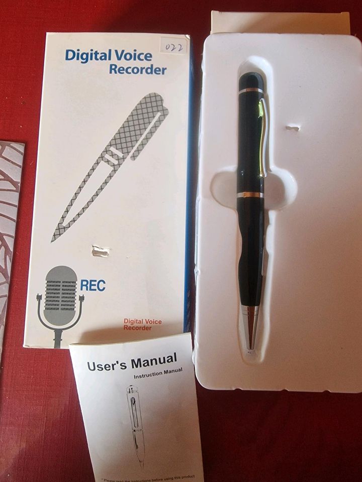 versteckter mini Audio Digital Voice Recorder PEN  Silber/ Neu in Neustadt am Rübenberge