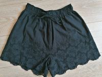 Shorts mit Spitzenoptik, kurze Hose, Reserved Gr. 36 Leipzig - Sellerhausen-Stünz Vorschau