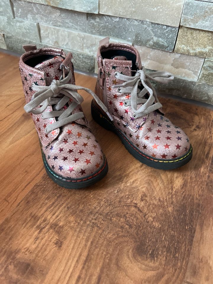 Super süße Schuhe - Mädchen Stiefel rosa in Nürtingen