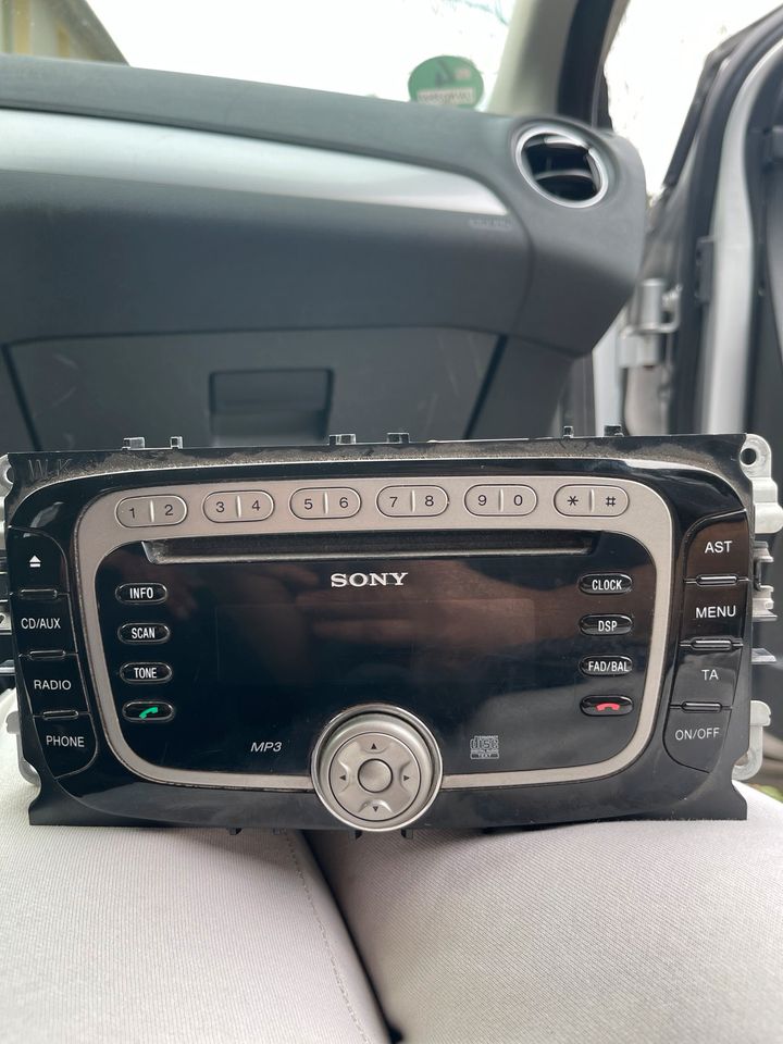 Orginal Ford Mondeo Auto Radio Marke Sony in Waltrop
