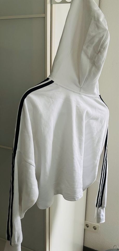 Adidas Sweatshirt, Hoodie in Gr. 38/ M, Weiß-Kurze oversized Form in Marburg