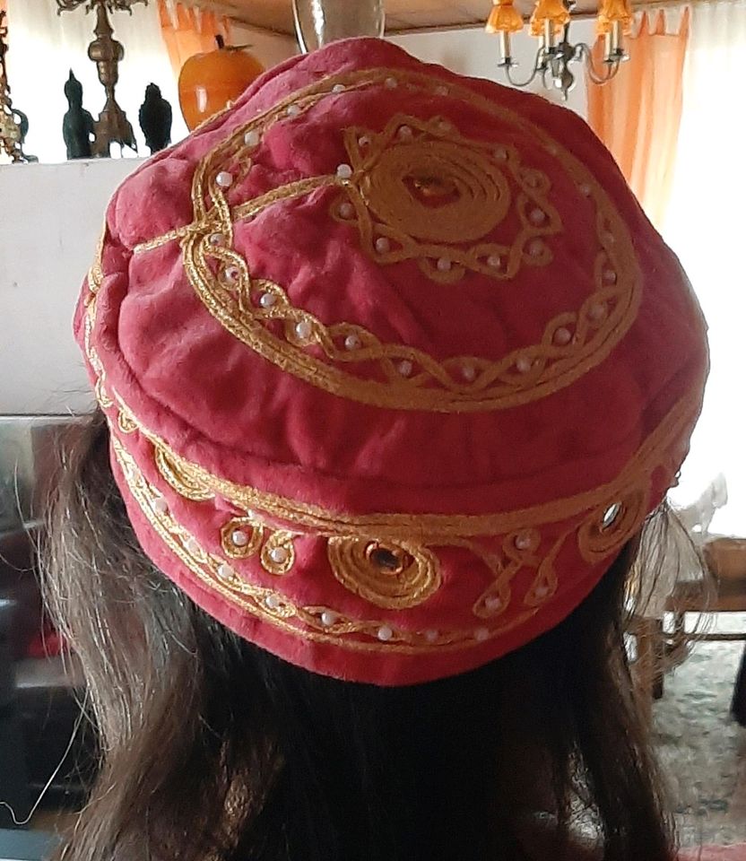 Fez, Fes, Kappe, Kopfbedeckung orientalisch in Bad Lauterberg im Harz