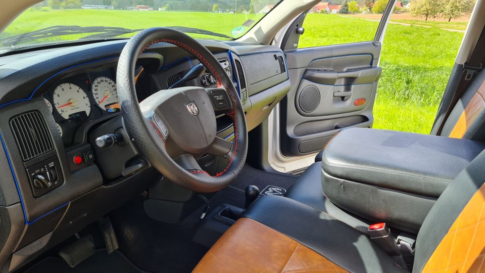 Dodge RAM 1500 Quad Cab Pickup 4x4 5.7 HEMI V8. Prins LPG. TÜV in Wehretal