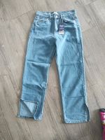 Jeans gerades Bein Schlitz Größe 36 Hessen - Eichenzell Vorschau