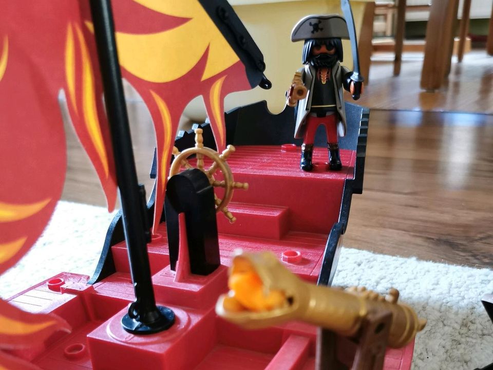 Playmobil Pirateninsel und Piratenschiff in Hennef (Sieg)