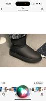 UGG Logo Boots Lammfellboots Schwarz Glattleder Gr. 39 NEU Nordrhein-Westfalen - Langenfeld Vorschau