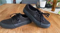 DC Shoes Skaterschuhe Sneaker Schuhe Sportschuhe Sachsen - Riesa Vorschau