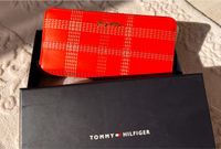 Original Tommy Hilfiger Iconic Tommy Geldbörse Süd - Niederrad Vorschau