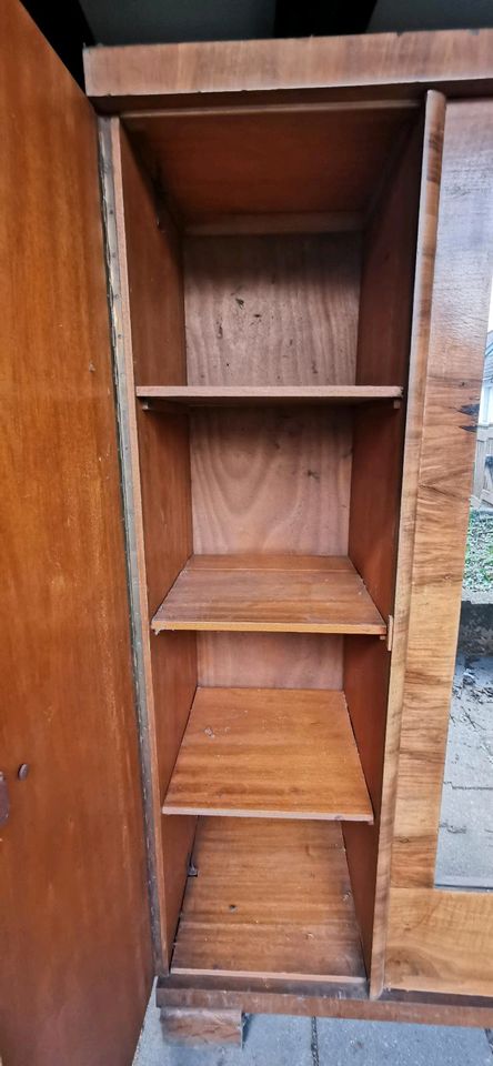 Holz Schrank, Kleiderschrank, Schrank mit Spiegel, Vintage in Durmersheim