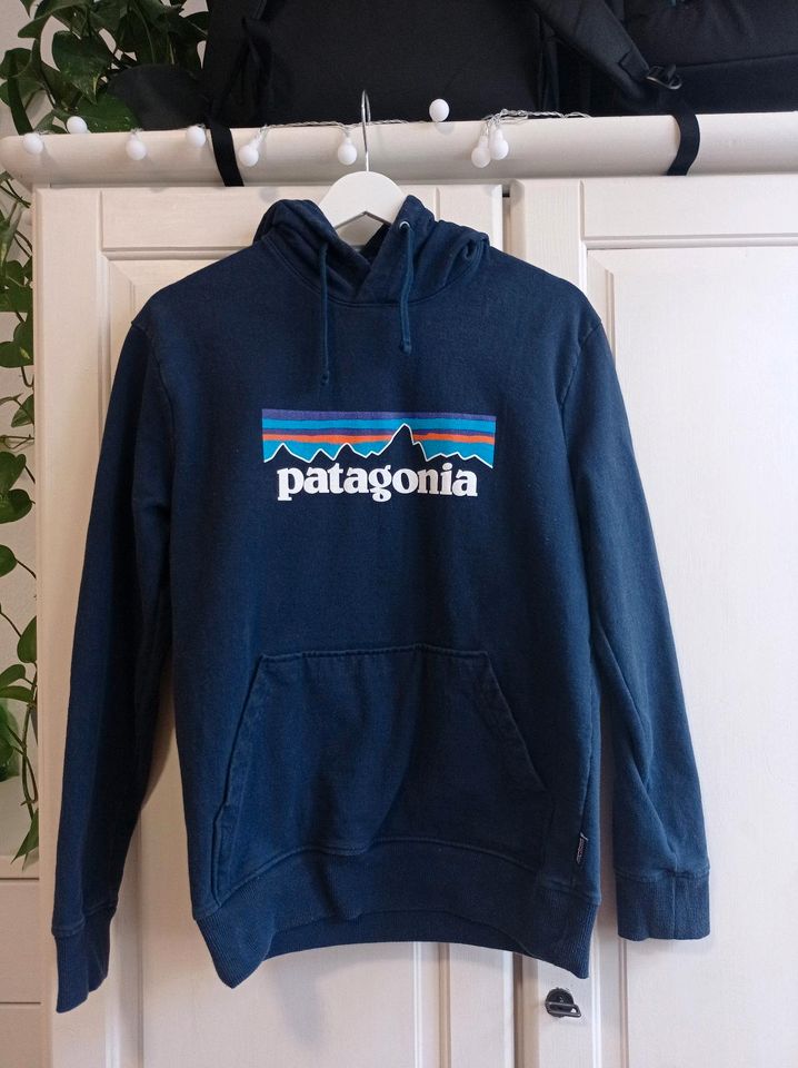 Patagonia Hoodie blau s in Stuttgart