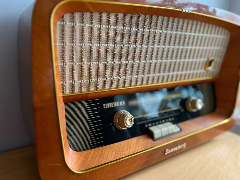 Röhrenradio Stern Radio Sonneberg Super 697/87 Sekretär III R 3 in Jena