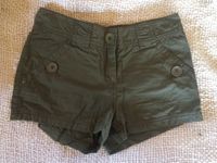 Shorts kurze Hose Hot Pan, H&M, Größe 34 XS, khaki grün, Sommer Mecklenburg-Strelitz - Landkreis - Friedland Vorschau